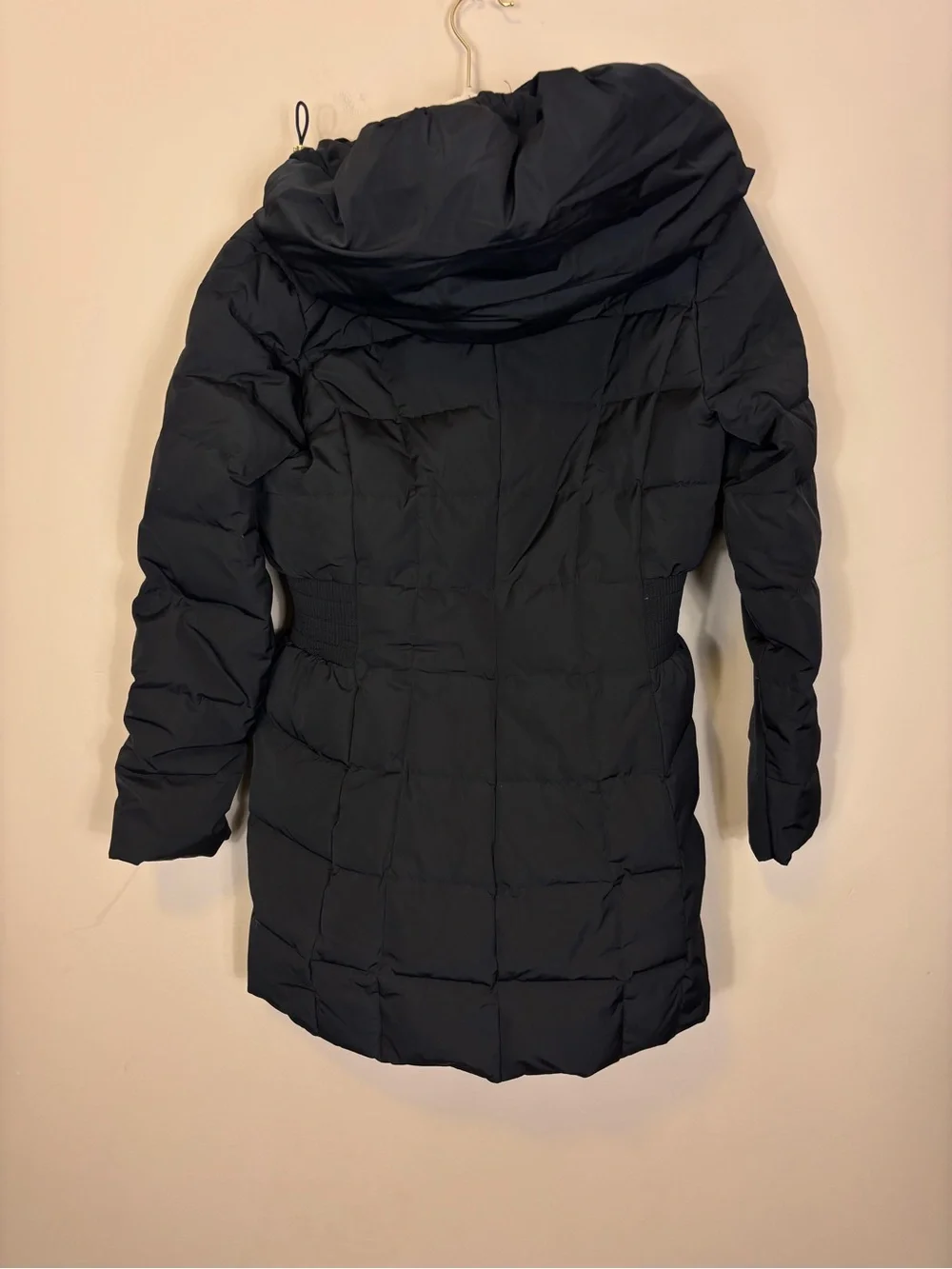 Cole Haan Black Quilted Hooded Puffer Coat with Gold Hardware Women’s Medium